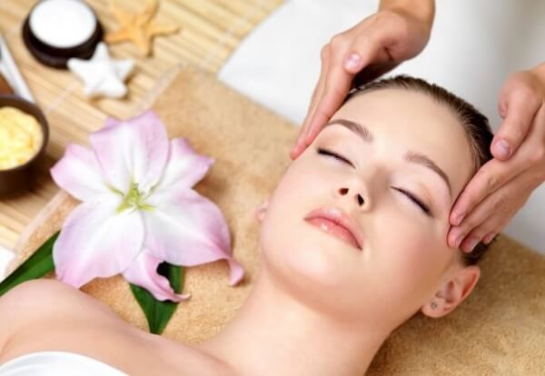 Carboxytherapy - indications, and contraindications for the anti-aging procedure